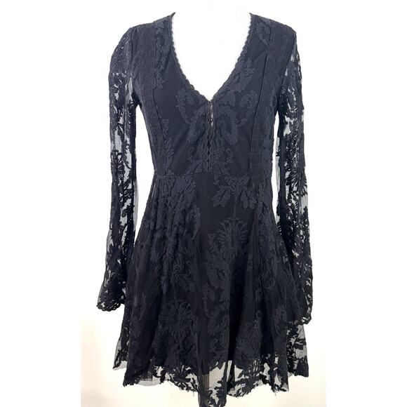 Free People Reign Over Me Lace Long Sleeve Dress Size 0 - Picture 1 of 9